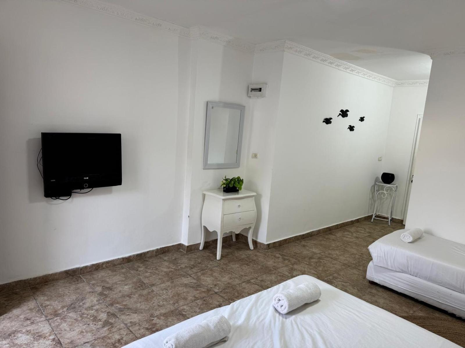 Loren Village Neve Zohar Buitenkant foto