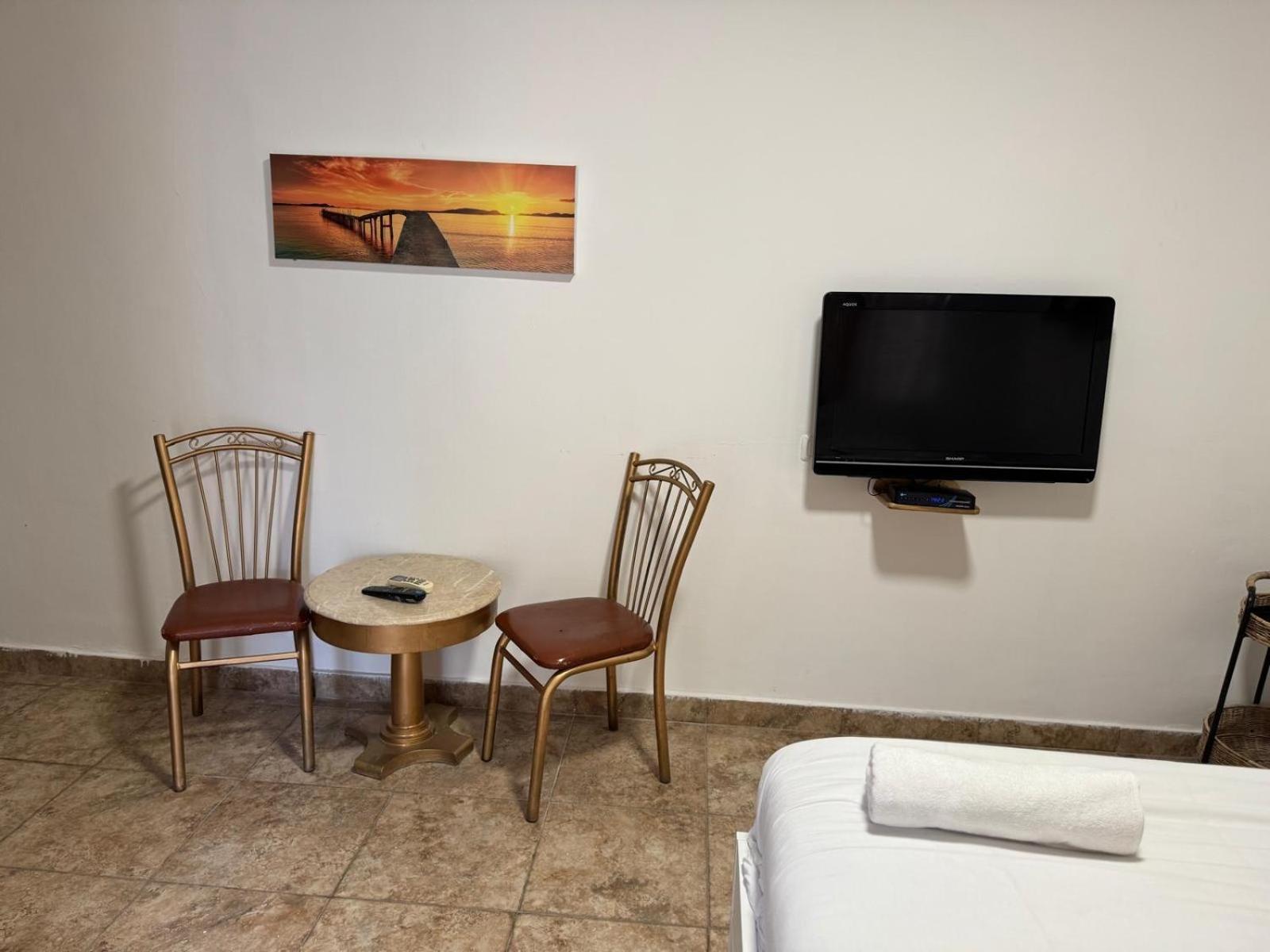 Loren Village Neve Zohar Buitenkant foto